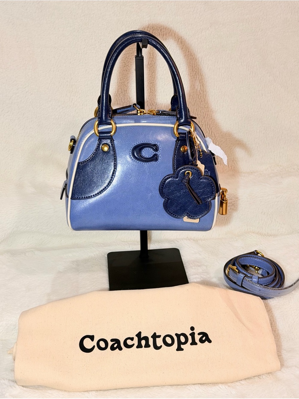 Coachtopia Bowling Top Handle Bag blue